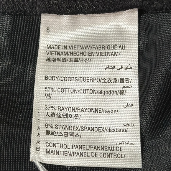 Black Cropped Dress Pants w/White Threading w/Control Panel - Size 8 - Picture 5 of 5